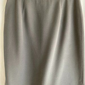 Jones New York grey skirt size 8